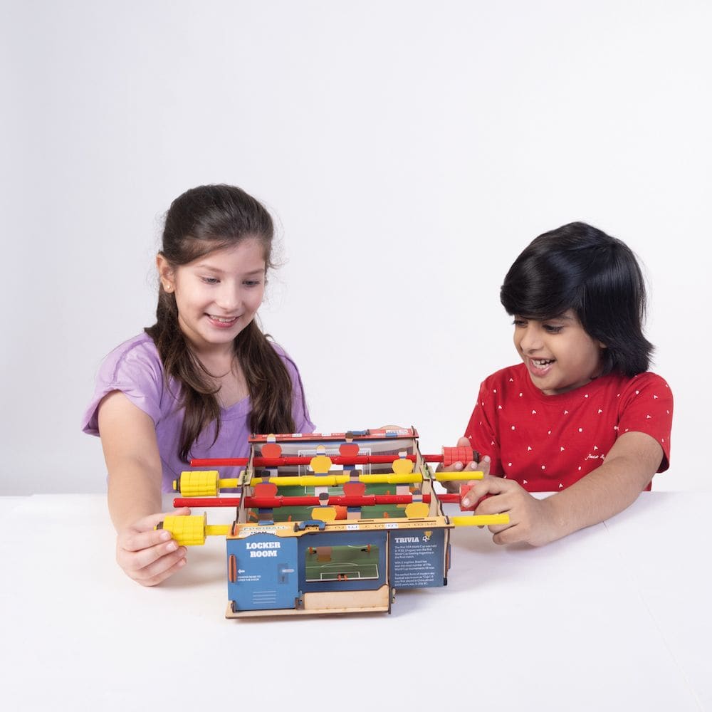 Build Your Own Table Football - Smart Games