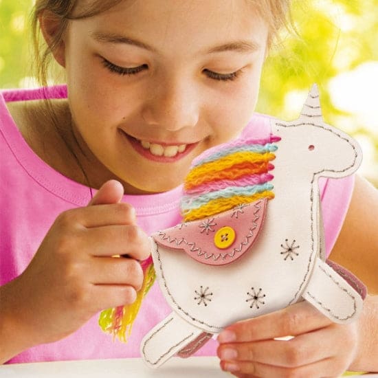 Make Your Own Faux Leather Pouch - 4M Great Gizmo 4893156047588