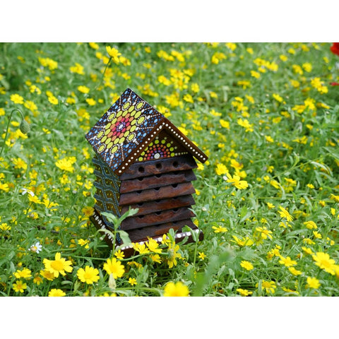 Image of Artisan Bee Hotel - Wildlife World 679505022598