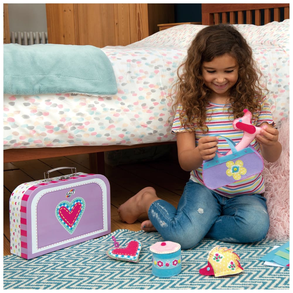 Galt Toys Sewing Case - 5011979560988