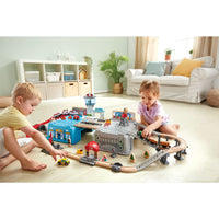 Mega Metropolis Train Bucket Set (80 pcs) - Hape